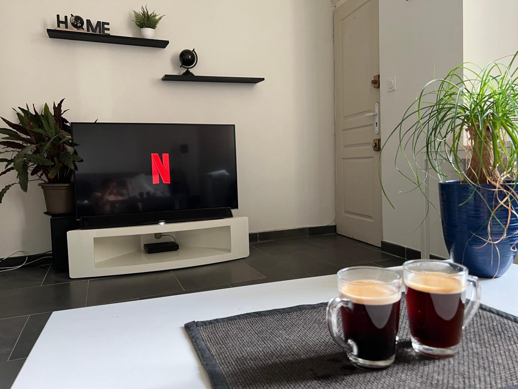 Cosy Studio Hyper Centre Avec Kitchenette & Climatisation Carpentras Eksteriør bilde